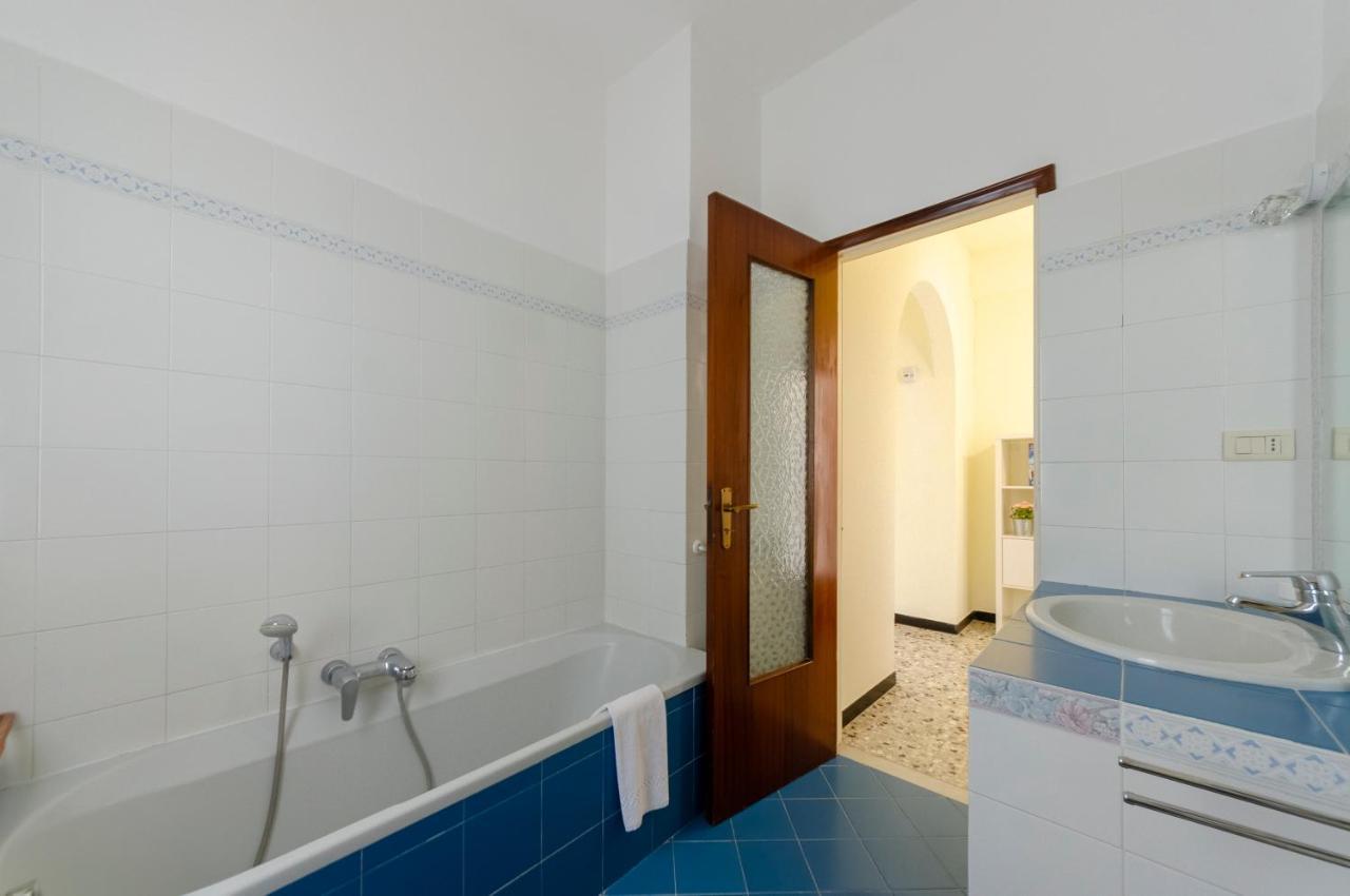 Joivy Family Flat With 3 Balconies, 10 Min To Beach Moneglia Kültér fotó
