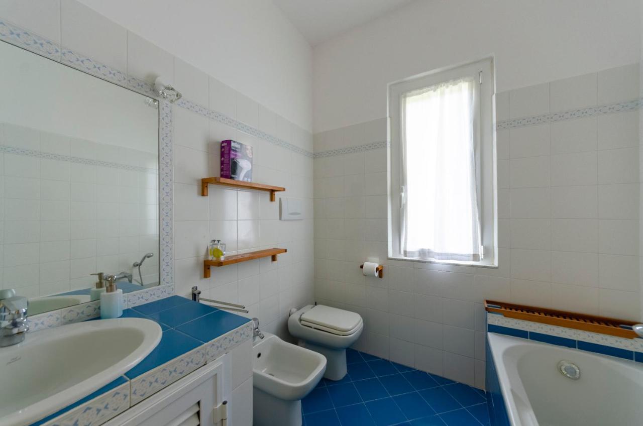 Joivy Family Flat With 3 Balconies, 10 Min To Beach Moneglia Kültér fotó